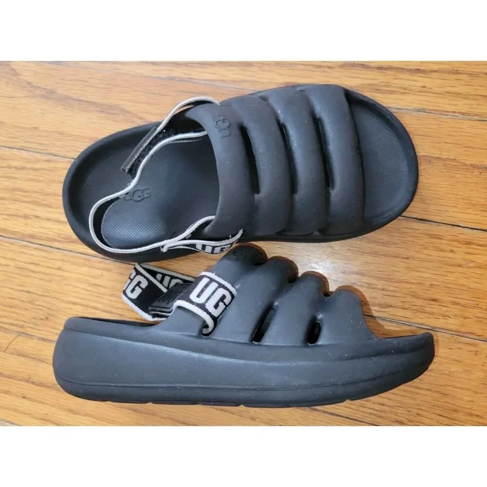 UGG Kids Sport Yeah Sandals Black Unisex Kids Size 1OT